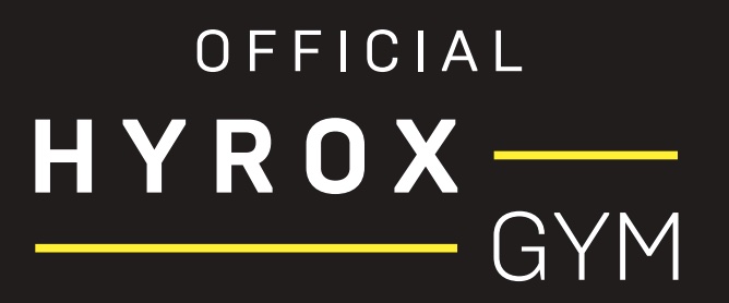 Official HYROX Gym Logo mit weißer Schrift und gelben Linien auf dunklem Hintergrund.
